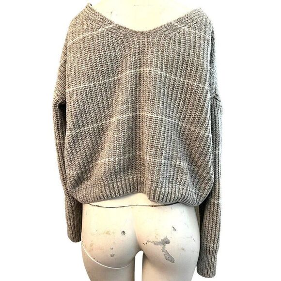 Pink Rose Ladies Small Soft Sweater Cable Knit Light Gray V-neck Oversized Crop - Picture 3 of 5